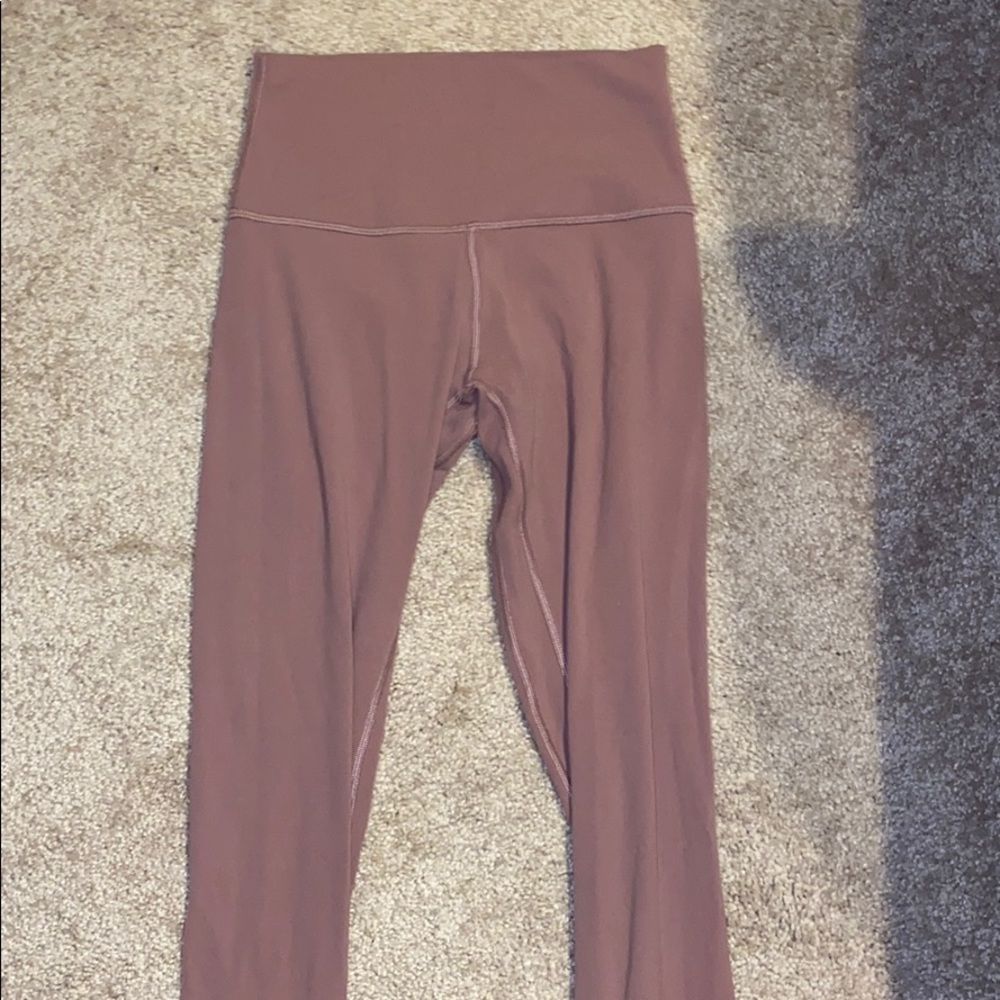 Lululemon aligns 25”